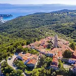 In 51834 * Rabac