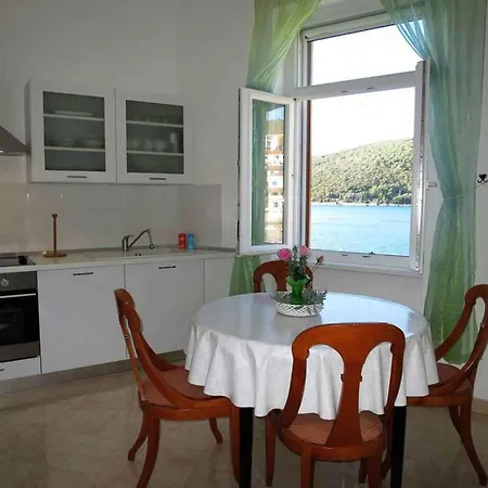Apartment In 51834
